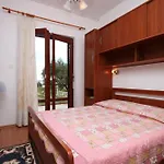Apartman By The Sea Sukosan, Zadar - 6176 Sukosan