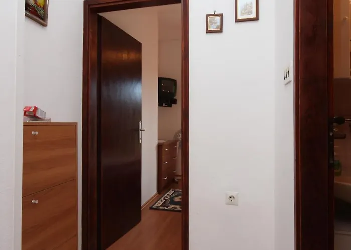 Apartman By The Sea Sukosan, Zadar - 6176 Sukosan