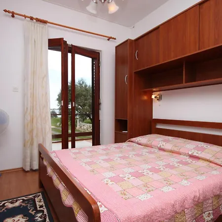 Apartman By The Sea Sukosan, Zadar - 6176 Sukosan