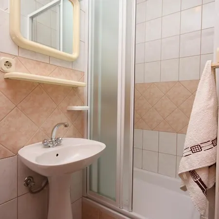 Apartman By The Sea Sukosan, Zadar - 6176 Sukosan